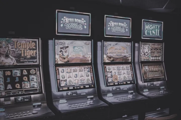Слоты в онлайн казино BetKing